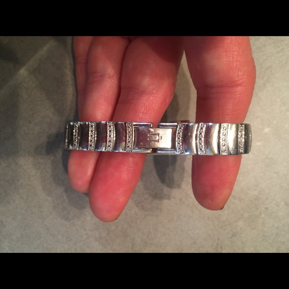 Bulova crystal dress watch - Picture 3 of 3